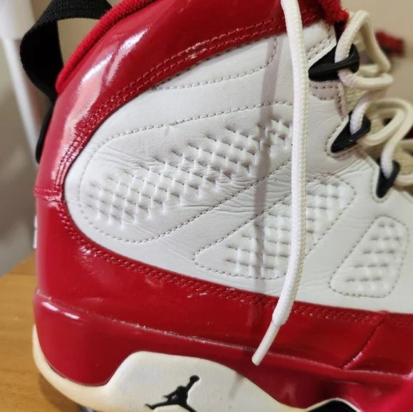 Air Jordan 9 "Gym Red" Mens. - Picture 9 of 16